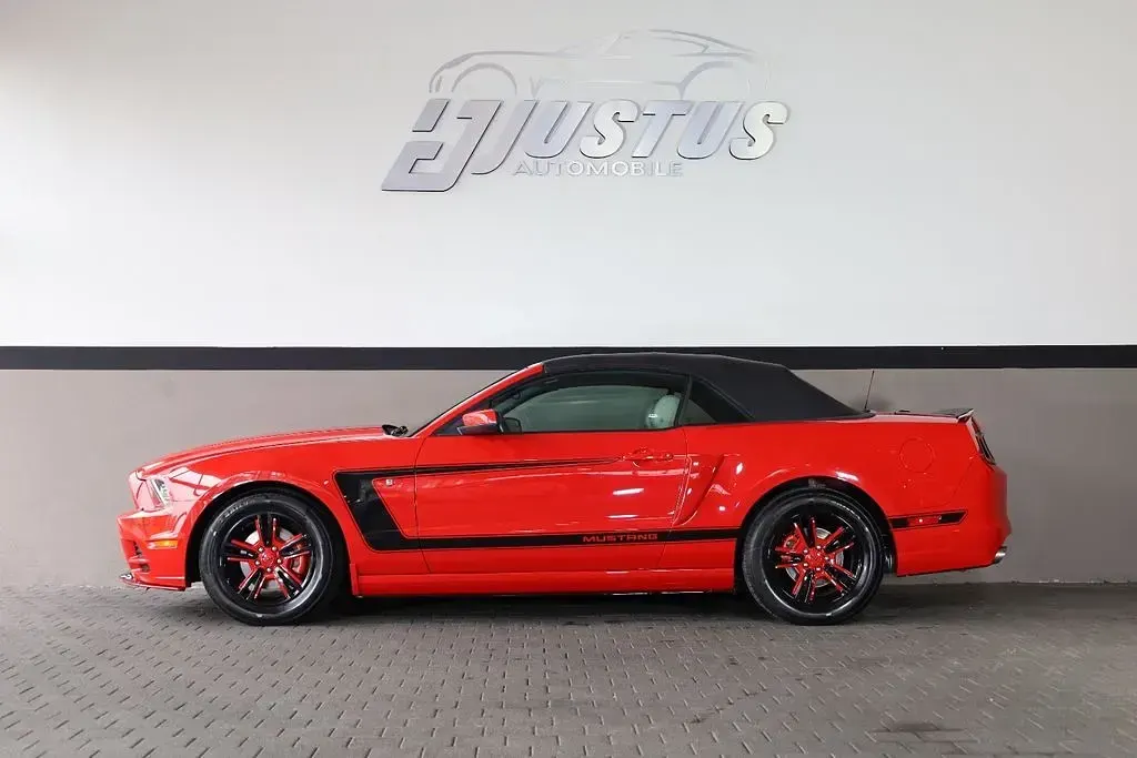 Occasion Ford Mustang 305 ch (224 kW) 2013 Rouge Cabriolet