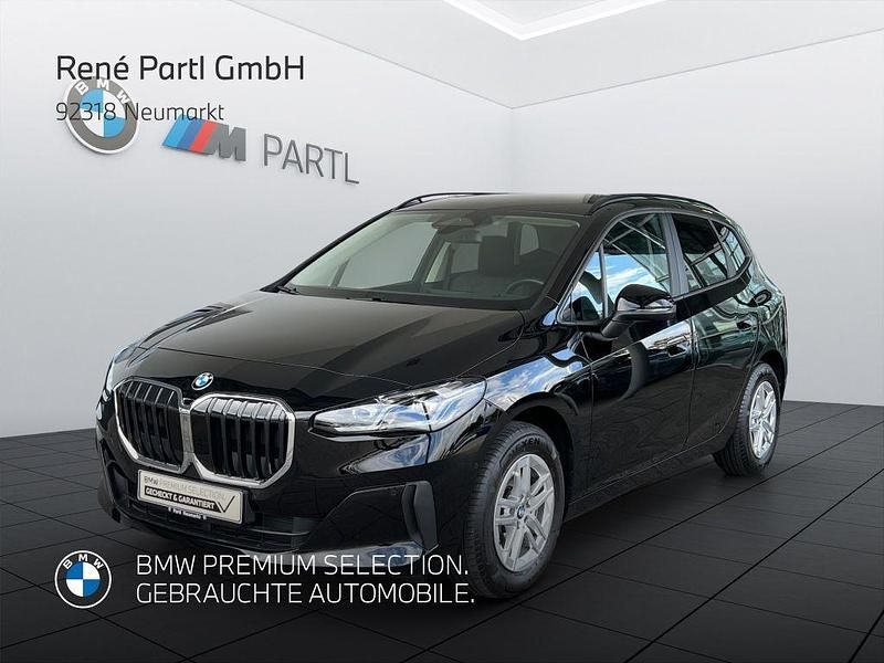 Schwarz uni Gebraucht 2023 BMW 218 Active Tourer Sport Line Van / Kleinbus | 27.380 € (Fairer Preis) - Bild 1/4