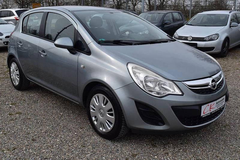 Gebraucht Opel Corsa Edition 87 PS (63 kW) 2012 Silber Kleinwagen