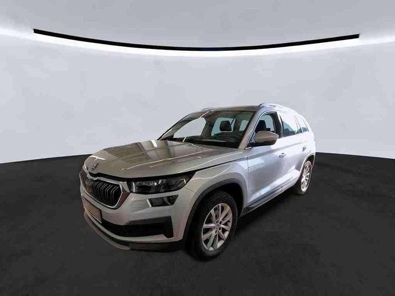 Brilliantsil Gebraucht 2023 Skoda Kodiaq Style SUV | 25.990 € (Superpreis) - Bild 1/4