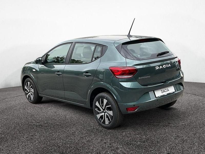 Neu Dacia Sandero Expression 101 PS (74 kW) 2025 Zedergrün Kleinwagen