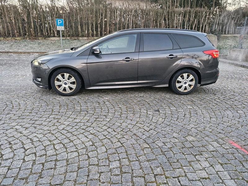 Gebraucht Ford Focus ST-Line 150 PS (110 kW) 2017 Grau Kombi