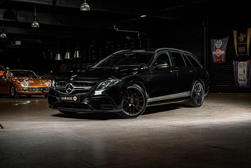 Schwarz Gebraucht 2018 Mercedes E63S AMG AMG Limousine | 54.612 € (Fairer Preis) - Bild 1/4