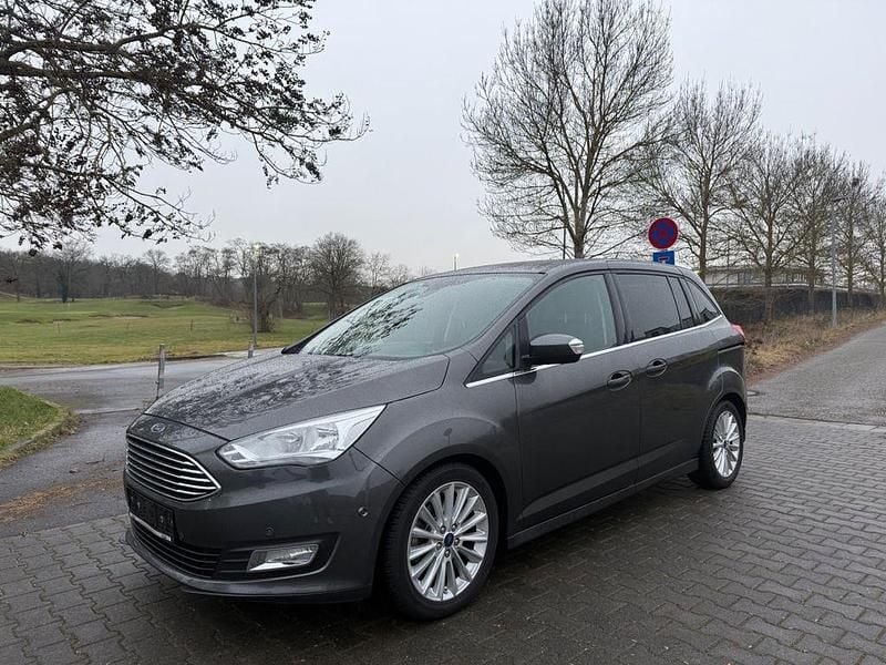 Grau Gebraucht 2015 Ford Grand C-Max Titanium Van / Kleinbus | 6.490 € (Guter Preis) - Bild 1/4