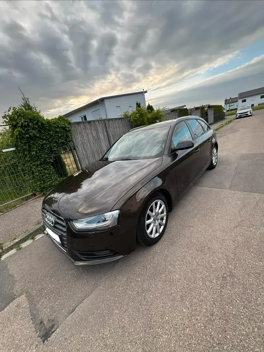 Gebraucht Audi A4 2013 Braun Kombi