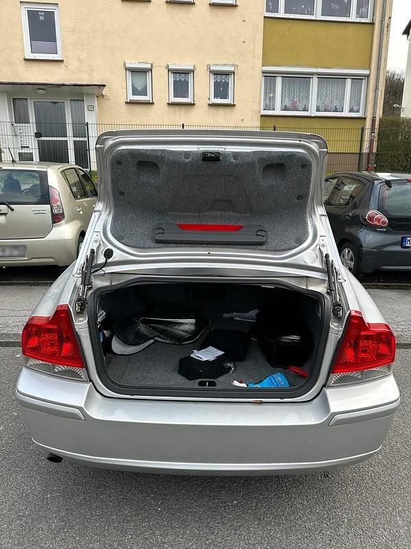 Gebraucht Volvo S60 184 PS (135 kW) 2005 Silber Limousine