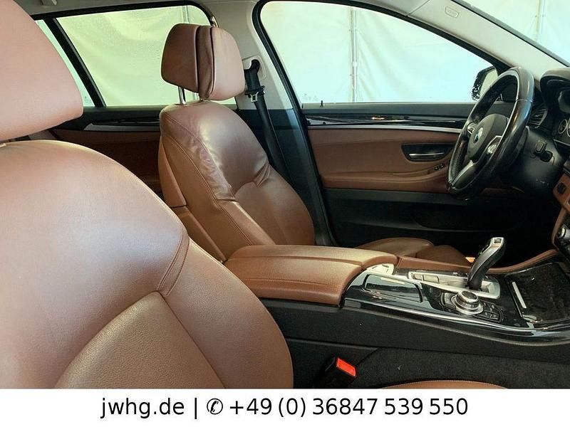 Gebraucht BMW 520 190 PS (139 kW) 2017 Schwarz Kombi