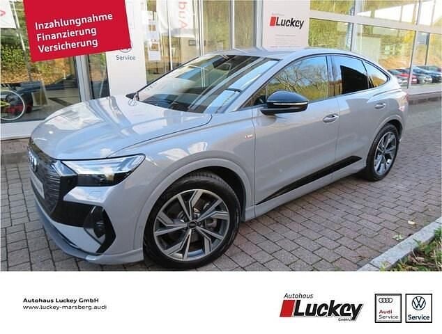 Grau Gebraucht 2022 Audi Q4 Sportback e-tron Ambiente SUV | 29.990 € (Guter Preis) - Bild 1/4