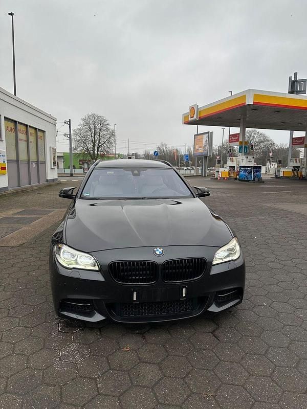Gebraucht BMW M550 Performance 450 PS (330 kW) 2014 Grau Limousine