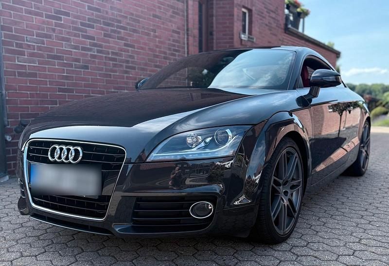 Grau Gebraucht 2011 Audi TT Coupé | 13.799 € (Guter Preis) - Bild 1/4