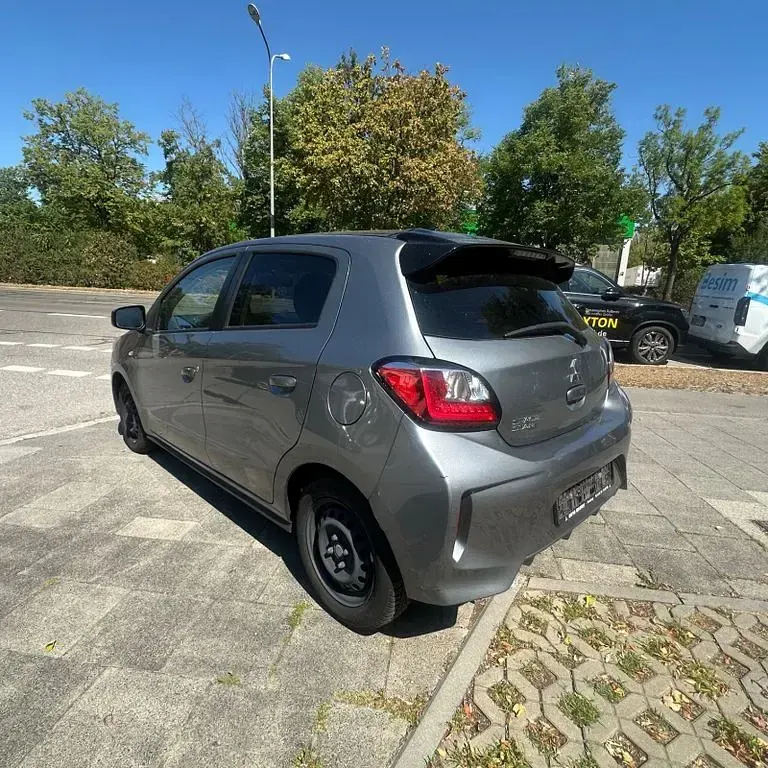 Gebraucht Mitsubishi Space Star Select+ 71 PS (52 kW) 2021 Grau Kleinwagen