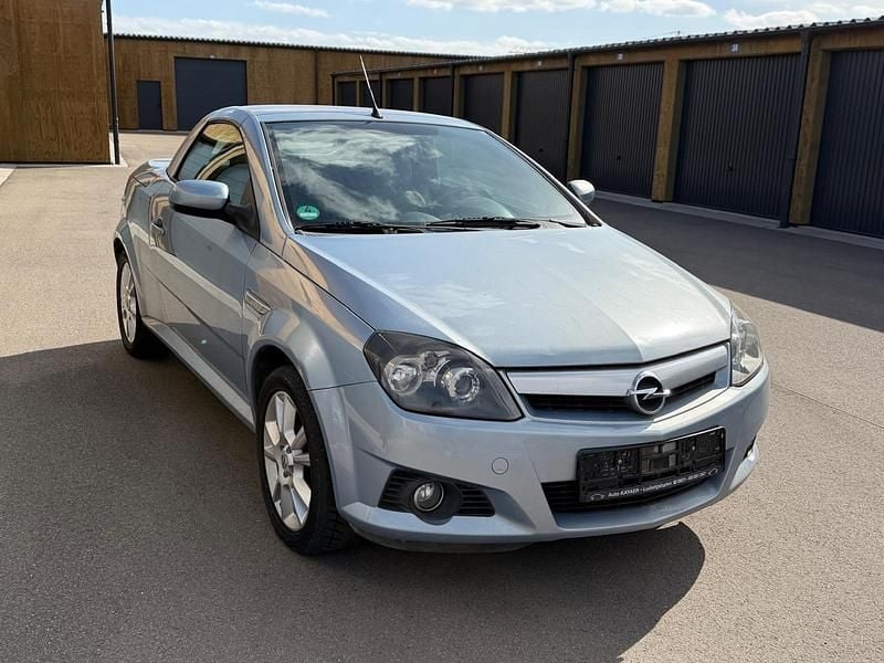 Gebraucht Opel Tigra 90 PS (66 kW) 2005 Blau Cabrio