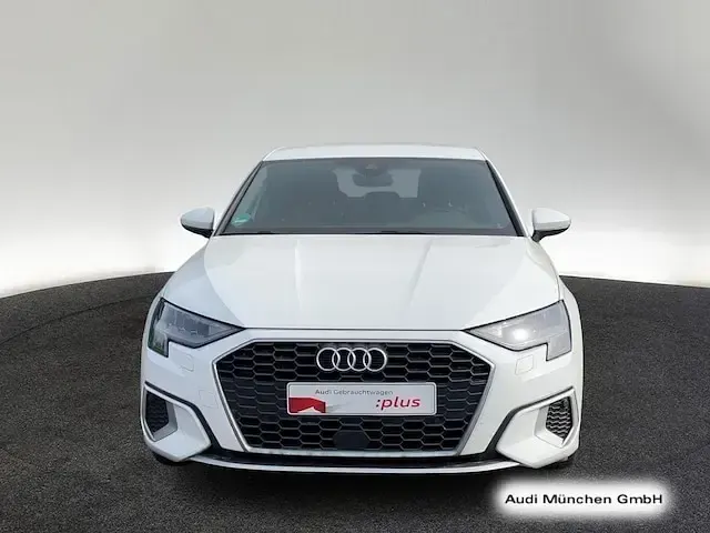 Gebraucht Audi A3 Sportback e-tron Advanced Plus 204 PS (150 kW) 2023 Ibisweiß Kleinwagen