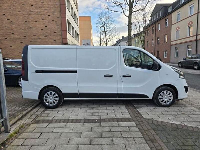 Gebraucht Opel Vivaro 125 PS (91 kW) 2018 Andere Van / Kleinbus