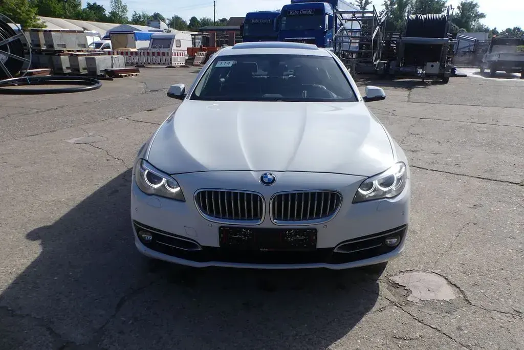 Gebraucht BMW 535 Luxury Line 305 PS (224 kW) 2014 Weiß Limousine