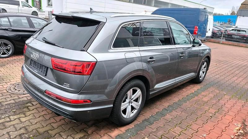 Gebraucht Audi Q7 S-Line 272 PS (200 kW) 2015 Grau SUV