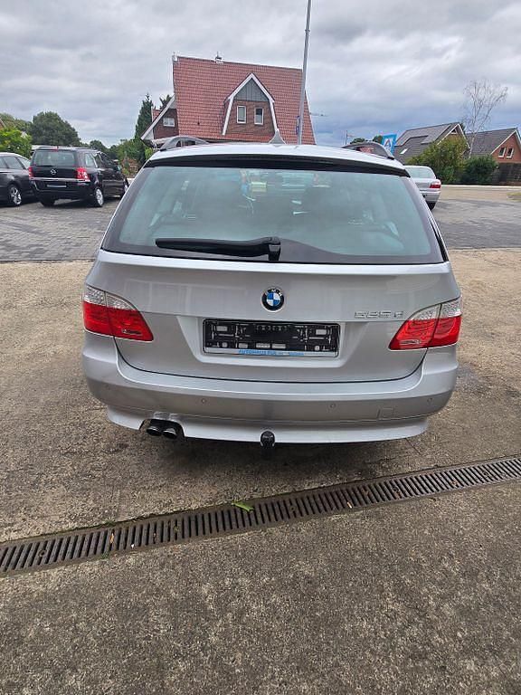 Second-hand BMW 525 197 CP (144 kW) 2009 Argintiu Break