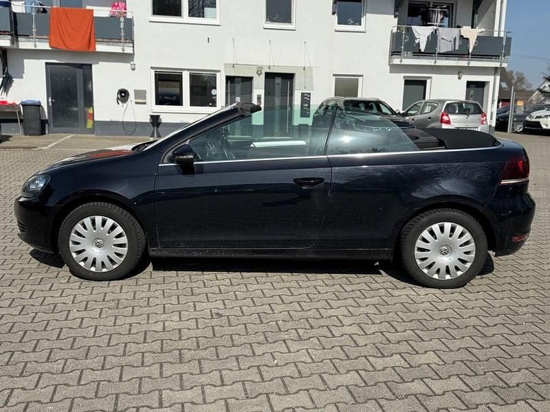 Gebraucht VW Golf Cabriolet Basis 105 PS (77 kW) 2012 Schwarz Cabrio