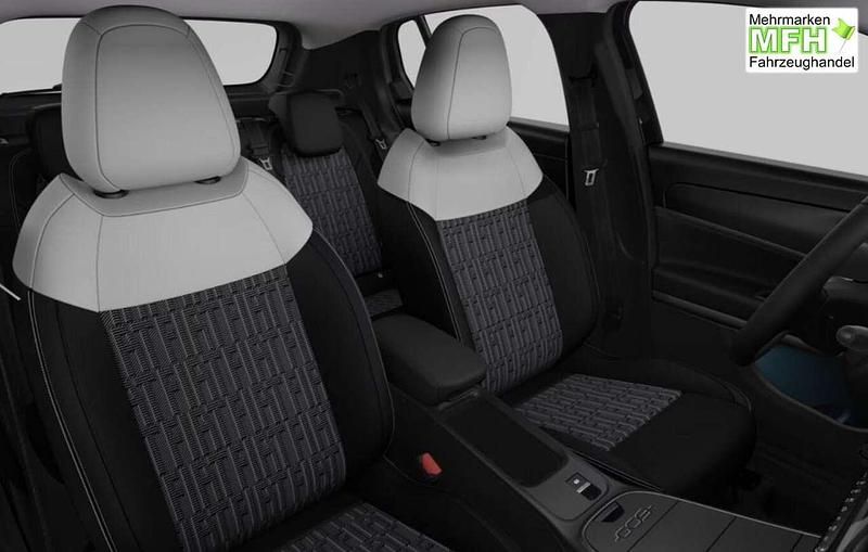 Neu Fiat 600 Icon 145 PS (106 kW) 2025 Cinema schwarz SUV