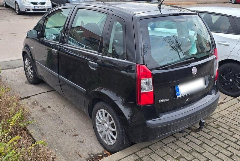 Gebraucht Fiat Idea 70 PS (51 kW) 2012 Schwarz Van / Kleinbus