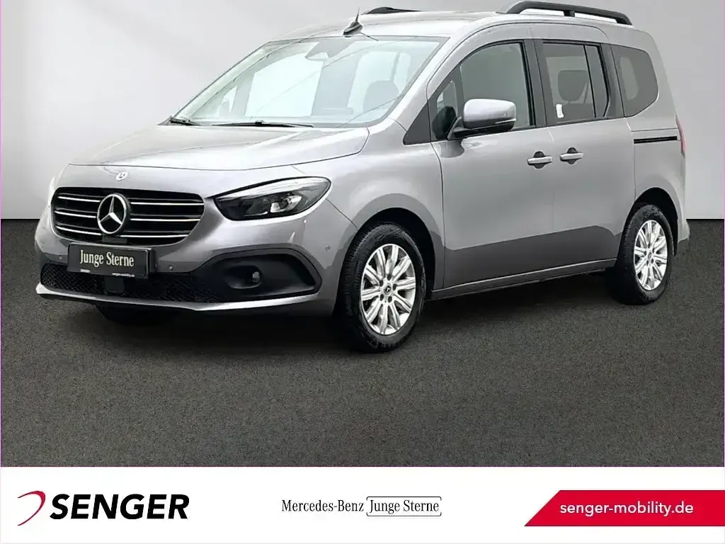 Gebraucht Mercedes T180 Progressive 116 PS (85 kW) 2025 Van / Kleinbus