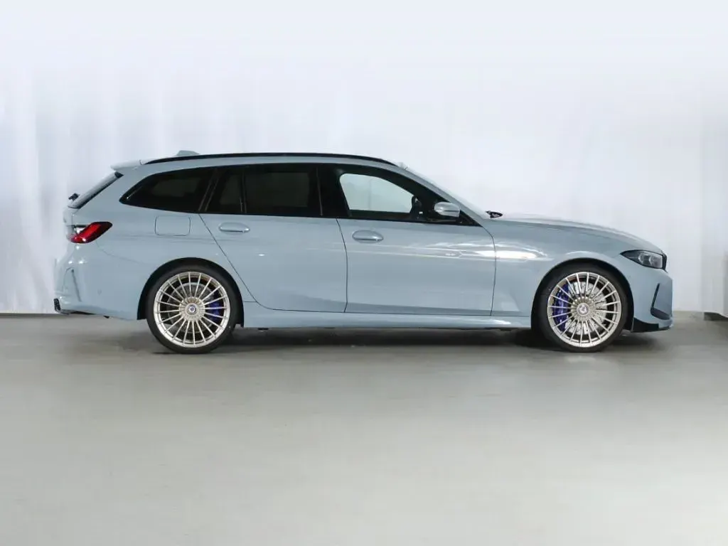 Neu Alpina B3 529 PS (389 kW) 2026 M brooklyn grau Kombi