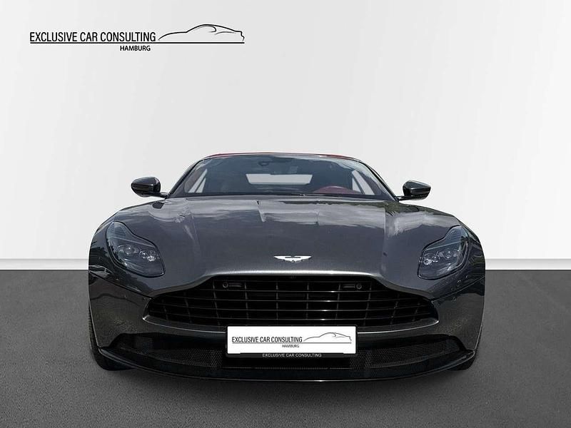 Gebraucht Aston Martin DB11 510 PS (375 kW) 2018 Magnetic silver Cabrio