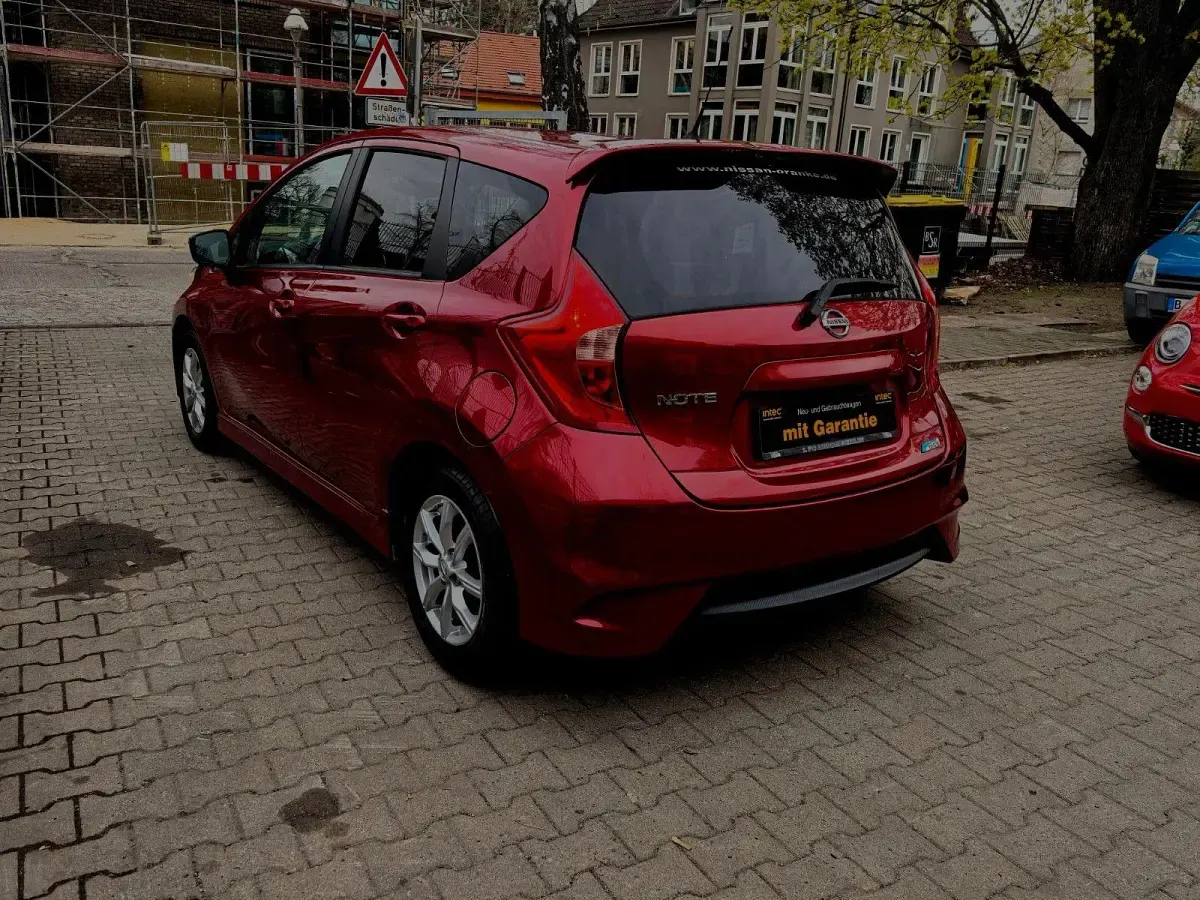 Gebraucht Nissan Note 360º 98 PS (72 kW) 2014 Rot Kleinwagen