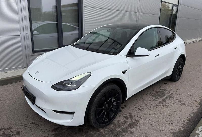 Weiß Gebraucht 2022 Tesla Model Y Long Range AWD SUV | 29.999 € (Superpreis) - Bild 1/4