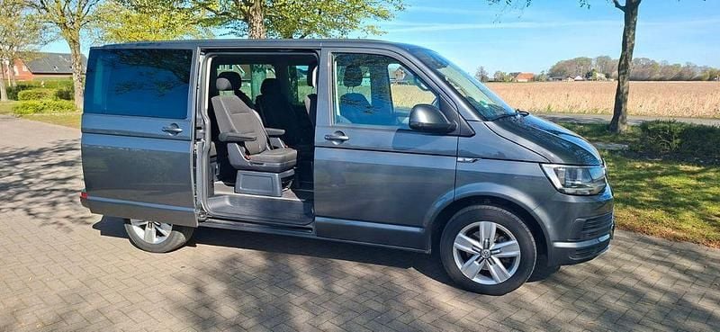 Second-hand VW T6 150 CP (110 kW) 2016 Gri Van