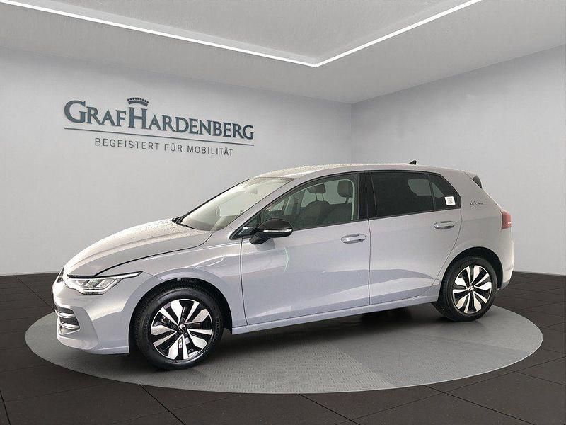 Grau Gebraucht 2024 VW Golf Goal Limousine | 25.910 € (Guter Preis) - Bild 1/4