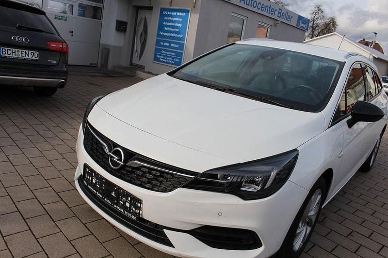 Gebraucht Opel Astra Business Elegance 122 PS (89 kW) 2022 Weiß Kombi