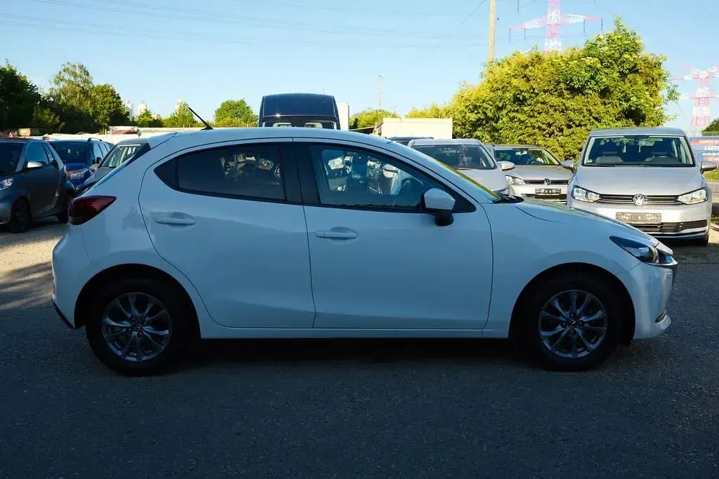 Gebraucht Mazda 2 Exclusive-Line 90 PS (66 kW) 2023 Weiß Kleinwagen
