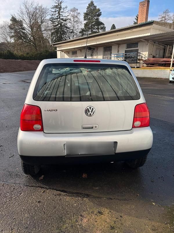Gebraucht VW Lupo 50 PS (36 kW) 2002 Silber Kleinwagen