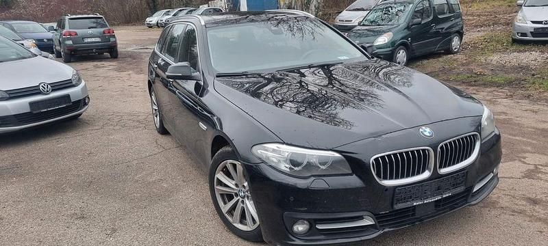 Schwarz Gebraucht 2016 BMW 520 Performance Kombi | 7.790 € (Superpreis) - Bild 1/4