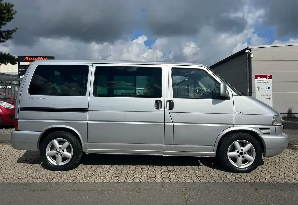 Gebraucht VW T4 151 PS (111 kW) 2002 Braun Van