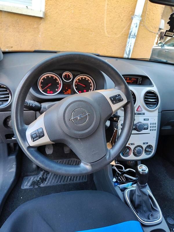 Gebraucht Opel Astra 60 PS (44 kW) 2008 Schwarz Kleinwagen