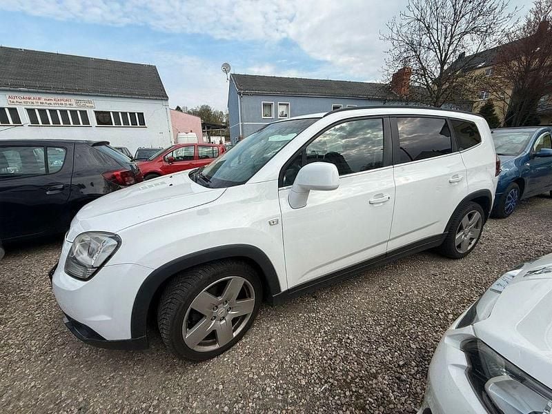 Gebraucht Chevrolet Orlando 163 PS (119 kW) 2012 Weiß Van / Kleinbus