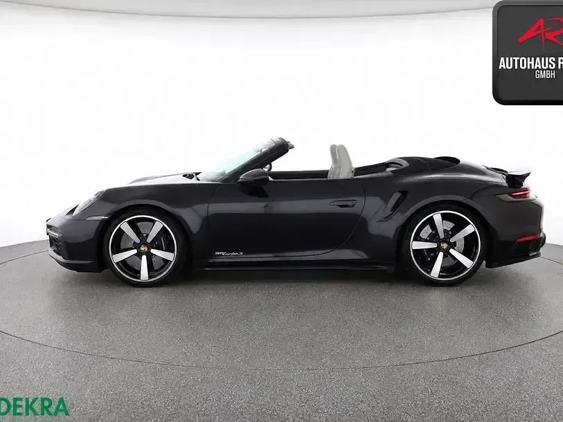 Gebraucht Porsche 911 Turbo S Cabriolet 710 PS (522 kW) 2021 Tiefschwarz Cabrio
