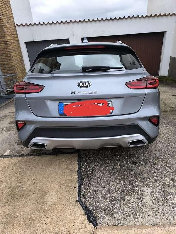 Gebraucht Kia XCeed Vision 141 PS (103 kW) 2021 Silber SUV