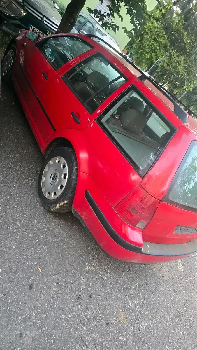 Gebraucht VW Golf IV 105 PS (77 kW) 2001 Rot Kombi