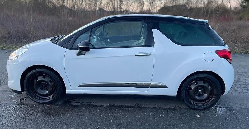 Gebraucht Citroën DS3 So Chic 120 PS (88 kW) 2011 Weiß Kleinwagen