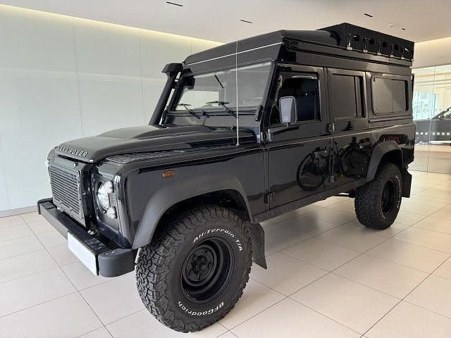 Schwarz Gebraucht 2014 Land Rover Defender Kombi | 76.490 € - Bild 1/4