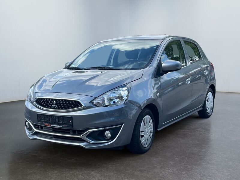 Grau Gebraucht 2020 Mitsubishi Space Star Diamant Edition Kleinwagen | 5.990 € (Superpreis) - Bild 1/4
