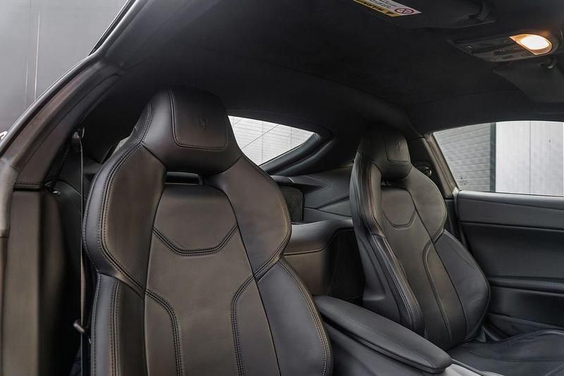 Gebraucht Ferrari F12 741 PS (545 kW) 2015 Rot Coupé