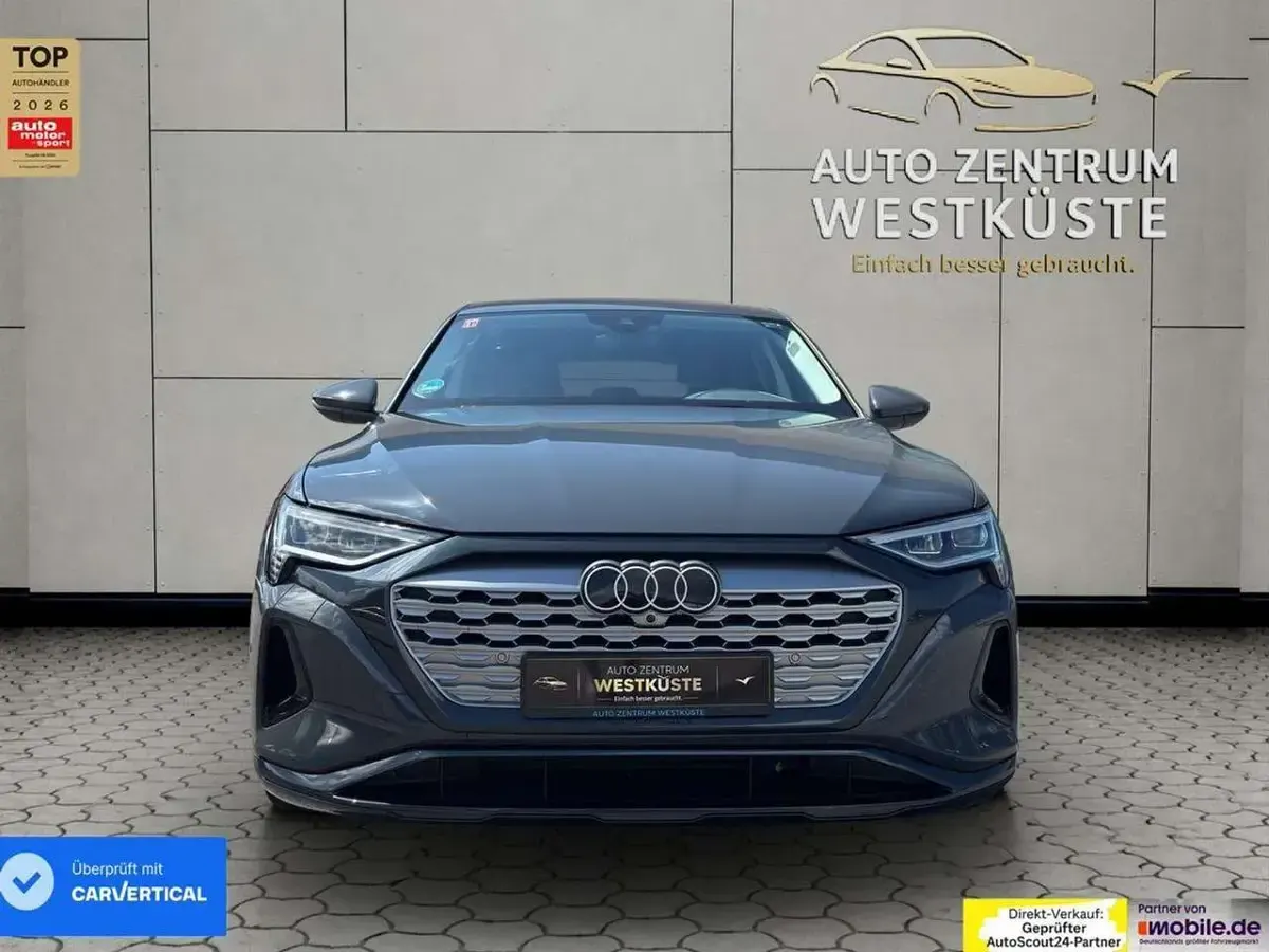 Gebraucht Audi Q8 e-tron Ambiente 300 kW (408 PS) 2023 Grau SUV