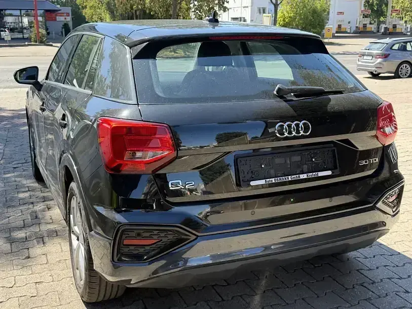 Gebraucht Audi Q2 Advanced Plus 116 PS (85 kW) 2023 Schwarz SUV