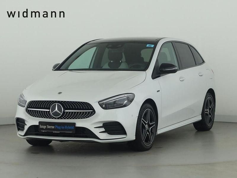 Digitalweiss Gebraucht 2021 Mercedes B250e AMG Van / Kleinbus | 23.850 € (Fairer Preis) - Bild 1/4