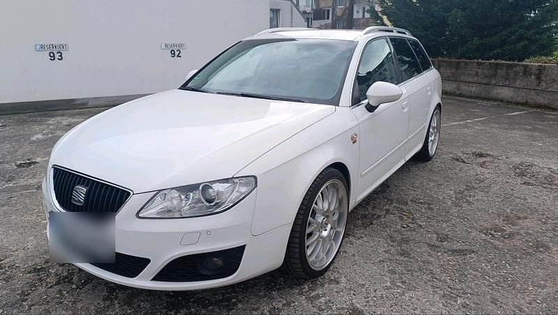 Second-hand Seat Exeo 211 CP (155 kW) 2011 Alb Cabrio