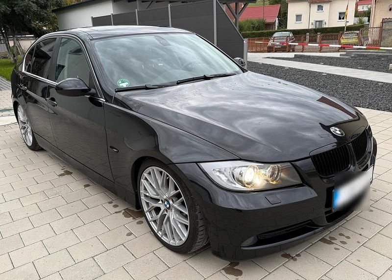 Schwarz Gebraucht 2008 BMW 325 Limousine | 6.500 € (Fairer Preis) - Bild 1/4
